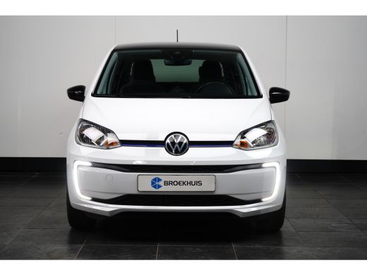 Volkswagen e-up! Style 83PK | STOEL + STUURVERW. | CAMERA | BLUETOOTH | NAVI VIA APP | AIRCO | LED | DAB+ ActivLease financial lease