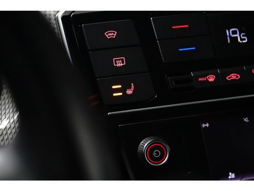 Volkswagen e-up! Style 83PK | STOEL + STUURVERW. | CAMERA | BLUETOOTH | NAVI VIA APP | AIRCO | LED | DAB+ ActivLease financial lease