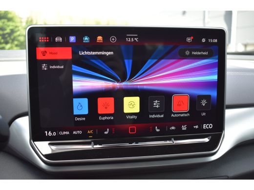 Volkswagen ID.4 Pro Limited Edition 77 kWh 286PK | TREKHAAK | 19 INCH | CAMERA | STOEL + STUURVERW. | LED | ADAPT... ActivLease financial lease