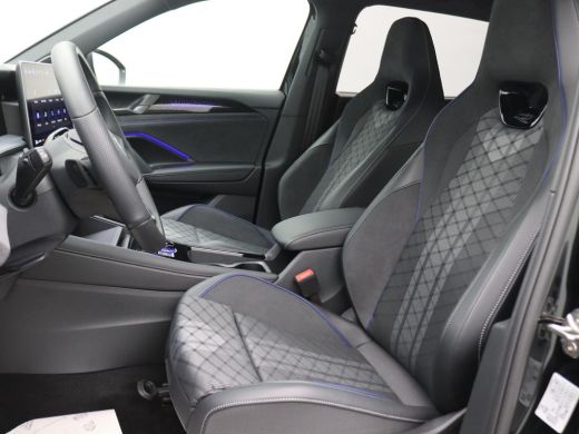 Volkswagen Tayron 1.5 eHybrid R-Line Edition 272PK DSG Pano-Schuifdak, Trekhaak, 360gr. Camera, 20" LM Velgen, Navi... ActivLease financial lease
