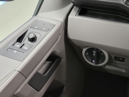 Volkswagen Transporter 2.0TDI L2/H1 Sortimo Inrichting Euro 6! ActivLease financial lease