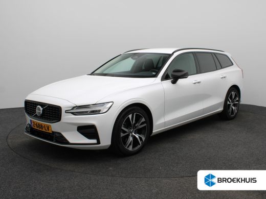 Volvo  V60 2.0 B4 Plus Dark | Achteruitrijcamera | Stoelverwarming | Climate Control | Adaptive Cruise Control ActivLease financial lease