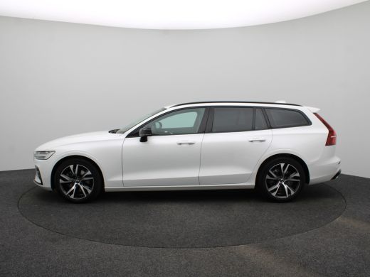 Volvo  V60 2.0 B4 Plus Dark | Achteruitrijcamera | Stoelverwarming | Climate Control | Adaptive Cruise Control ActivLease financial lease