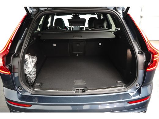 Volvo  XC60 T6 Plus Black Edition Recharge Plug-In Hybrid AWD | HUD | Pano | H&K | Trekhaak | Stoelventilatie... ActivLease financial lease