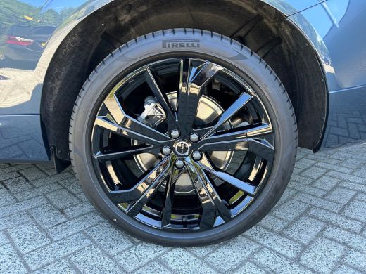 Volvo  XC60 T6 Plus Black Edition Recharge Plug-In Hybrid AWD | HUD | Pano | H&K | Trekhaak | Stoelventilatie... ActivLease financial lease