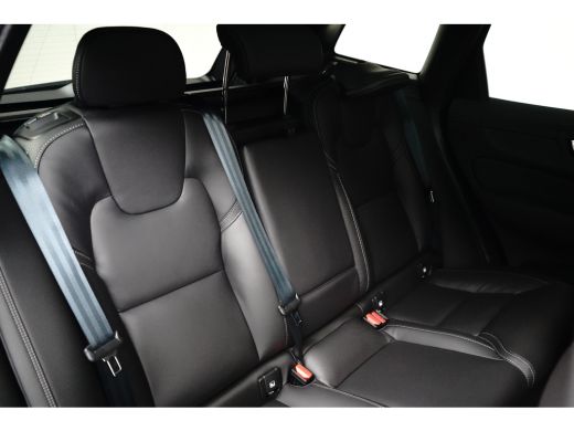 Volvo  XC60 T6 Plus Black Edition Recharge Plug-In Hybrid AWD | HUD | Pano | H&K | Trekhaak | Stoelventilatie... ActivLease financial lease