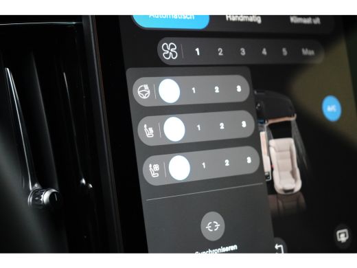 Volvo  XC60 T6 Plus Dark Recharge Plug-In Hybrid AWD | Luchtvering | H&K | HUD | Nappa | Trekhaak | Pano | Ma... ActivLease financial lease