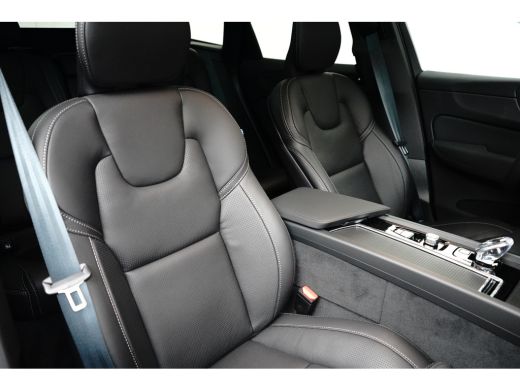 Volvo  XC60 T6 Plus Black Edition Recharge Plug-In Hybrid AWD | H&K | HUD | Pano | Trekhaak | Nappa leder | S... ActivLease financial lease