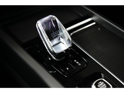 Volvo  XC60 T6 Plus Black Edition Recharge Plug-In Hybrid AWD | H&K | HUD | Pano | Trekhaak | Nappa leder | S... ActivLease financial lease