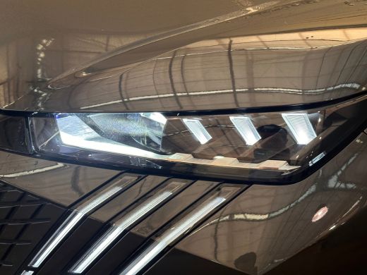 Peugeot 5008 1.2 Hybrid 136 GT Camera | Stoel + Stuurverwarming | Camera | Carplay | Digitaal Dashboard | Lede... ActivLease financial lease