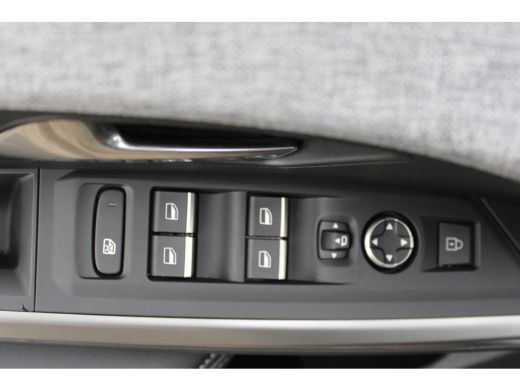 Peugeot 5008 1.2 Hybrid 145 GT | 2 stoelen op derde rij | Achterbank in delen neerklapbaar | Achterbank verste... ActivLease financial lease