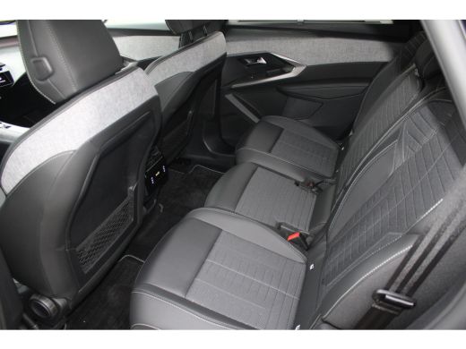 Peugeot 5008 1.2 Hybrid 145 GT | 2 stoelen op derde rij | Achterbank in delen neerklapbaar | Achterbank verste... ActivLease financial lease