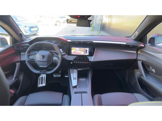 Peugeot e-308 GT | Driver Sport Pack | Elektrische parkeerrem | Extra getinte achterste zijruiten en achterruit ActivLease financial lease