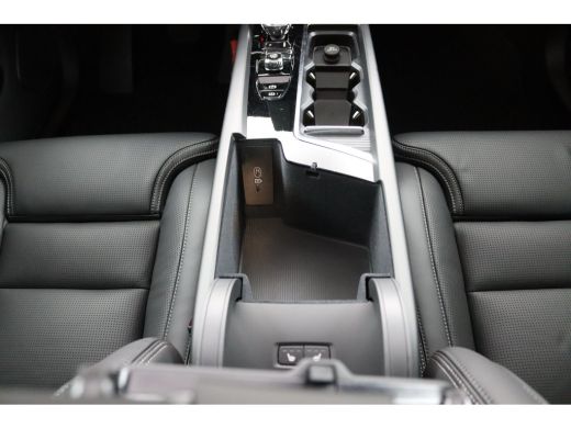 Volvo  XC60 T8 Plug-in hybrid AWD Ultra Black Edition Exec | Bowers&Wilkins | Luchtvering | Snel Rijden | Mas... ActivLease financial lease