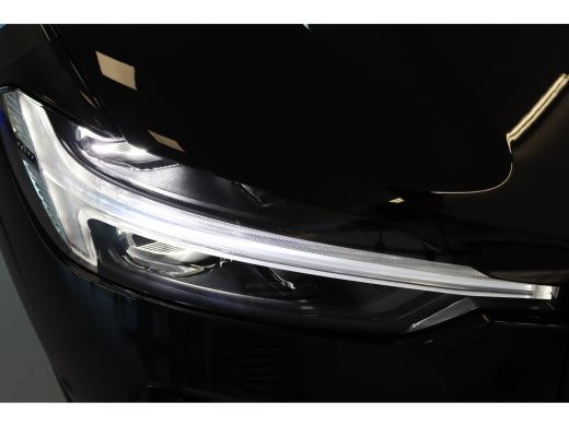 Volvo  XC60 T6 350PK AWD Ultra Dark | Executive | Luchtvering | B&W | 21" | Massage | HUD ActivLease financial lease