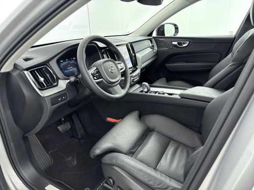 Volvo  XC60 T6 Plug-in hybrid Ultra Dark Long Range | Trekhaak | PDC + 360 Camera | BLIS | Elektrische achter... ActivLease financial lease