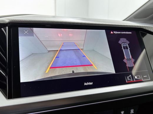 Audi Q4 e-tron 40e Advanced edition 150KW / 77 kWh / Trekhaak / Matrix-Led / Lmv 19"/ Apple Carplay / Cruise-ctr... ActivLease financial lease