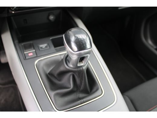 Citroën C5 Aircross 1.2 PureTech Business | camera | navigatie | climate controle | apple carplay/android auto | ActivLease financial lease