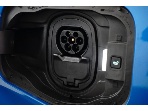 Ford E-Transit Courier BEV Limited 44 kWh | Direct Rijden! | Stoelverwarming | Camera ActivLease financial lease