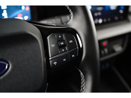 Ford E-Transit Courier BEV Limited 44 kWh | Direct Rijden! | Stoelverwarming | Camera ActivLease financial lease