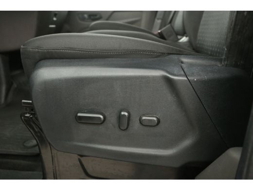 Ford Transit 2.0 TDCI L2H2 | Airco | Cruise | 3 Zits | Carplay | Camera | Parkeersens. ActivLease financial lease
