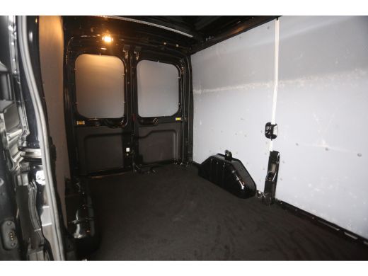 Ford Transit 2.0 TDCI L2H2 | Airco | Cruise | 3 Zits | Carplay | Camera | Parkeersens. ActivLease financial lease