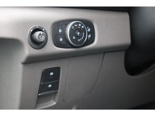 Ford Transit 350 2.0 TDCI L2H2 Trend | 2 zitplaatsen rechtsvoor | Aanhanger assistent | Achteruitrijcamera ActivLease financial lease