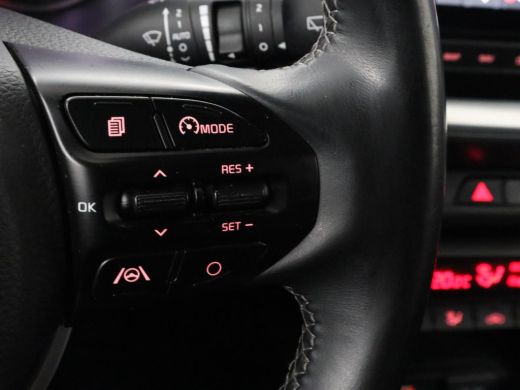 Kia Stonic 1.0 T-GDi MHEV DynamicPlusLine | Carplay | Adaptive cruise | Camera | Navigatie | Keyless | Clima... ActivLease financial lease