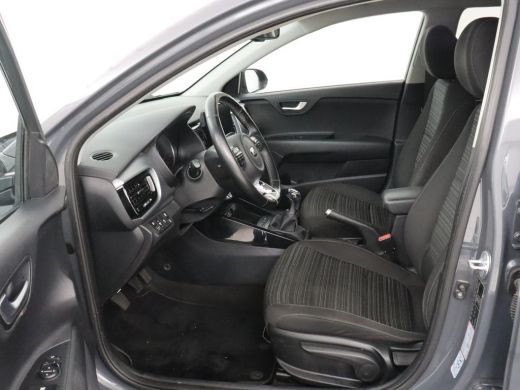 Kia Stonic 1.0 T-GDi MHEV DynamicPlusLine | Carplay | Adaptive cruise | Camera | Navigatie | Keyless | Clima... ActivLease financial lease