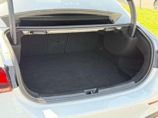 Mercedes-Benz A-Klasse 250 e Business Solution AMG Limited Camera | Widescreen ActivLease financial lease