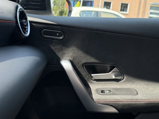 Mercedes-Benz A-Klasse 250 e Business Solution AMG Limited Camera | Widescreen ActivLease financial lease