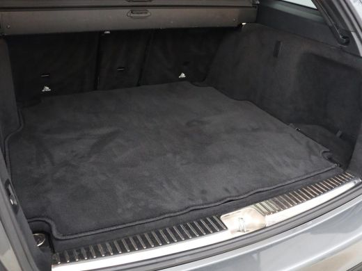 Mercedes-Benz C-Klasse 160 AMG Limited | Stoelverwarming | Leder/Alcant. | Trekhaak | Camera | Park Assist | Navigatie |... ActivLease financial lease