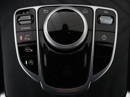 Mercedes-Benz C-Klasse 160 AMG Limited | Stoelverwarming | Leder/Alcant. | Trekhaak | Camera | Park Assist | Navigatie |... ActivLease financial lease