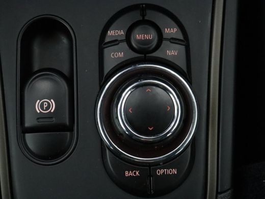 Mini Countryman 1.5 Cooper S E ALL4 Business Edition | SOH 91,5% | Leder/Alcantara | Carplay | Memory | Navigatie... ActivLease financial lease
