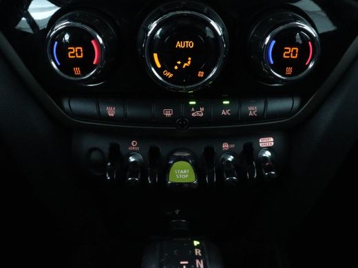 Mini Countryman 1.5 Cooper S E ALL4 Business Edition | SOH 91,5% | Leder/Alcantara | Carplay | Memory | Navigatie... ActivLease financial lease
