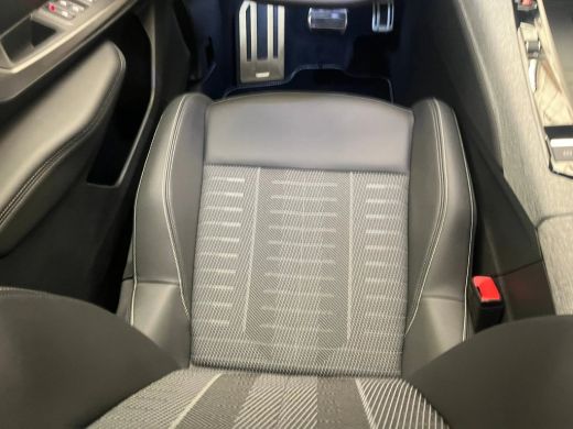 Peugeot 3008 1.6 plug-in Hybrid 195 GT ActivLease financial lease