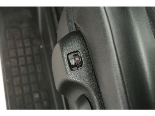 Peugeot Expert BlueHDI L3H1 | Airco | Cruise | 3 Zits | Trekhaak | Parkeersens. ActivLease financial lease