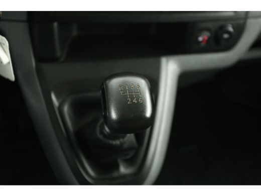 Peugeot Expert BlueHDI L3H1 | Airco | Cruise | 3 Zits | Trekhaak | Parkeersens. ActivLease financial lease