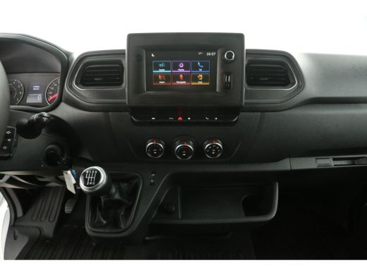 Renault Master 2.3 dCi L1H2 | Airco | Cruise | Camera | Carplay | 3 Zits | Trekhaak ActivLease financial lease