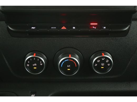 Renault Master 2.3 dCi L1H2 | Airco | Cruise | Camera | Carplay | 3 Zits | Trekhaak ActivLease financial lease