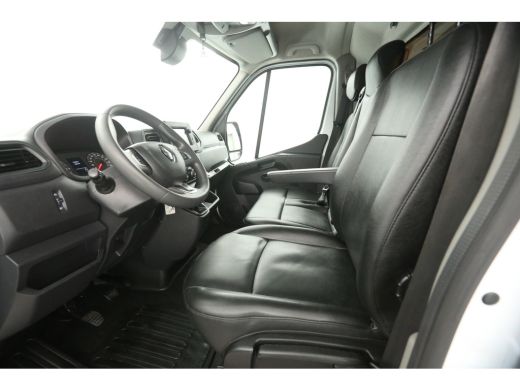 Renault Master 2.3 dCi L1H2 | Airco | Cruise | Camera | Carplay | 3 Zits | Trekhaak ActivLease financial lease