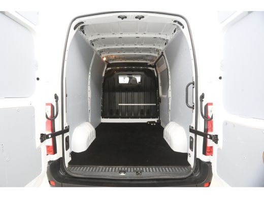 Renault Master 2.3 dCi L1H2 | Airco | Cruise | Camera | Carplay | 3 Zits | Trekhaak ActivLease financial lease