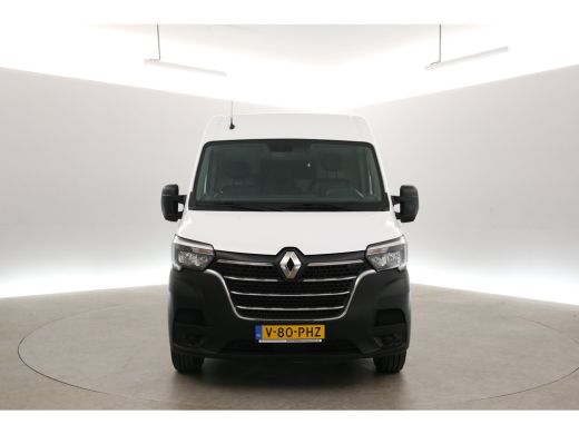 Renault Master 2.3 dCi L1H2 | Airco | Cruise | Camera | Carplay | 3 Zits | Trekhaak ActivLease financial lease