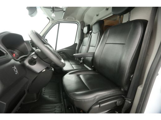 Renault Master 2.3 dCi L1H2 | Airco | Cruise | Camera | Carplay | 3 Zits | Trekhaak ActivLease financial lease