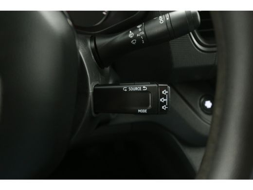 Renault Trafic 2.0 dCi L2H1 | Airco | Cruise | 3 Zits | Carplay | LED | Navi | Parkeersens. ActivLease financial lease