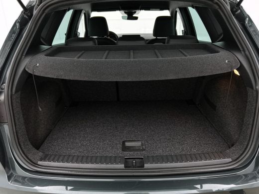 Seat Arona 1.0 TSI Xperience 111PK Automaat / Stoelverwarming / Airco-ecc. / 1/2 leder / Lmv.18" / Navigatie... ActivLease financial lease