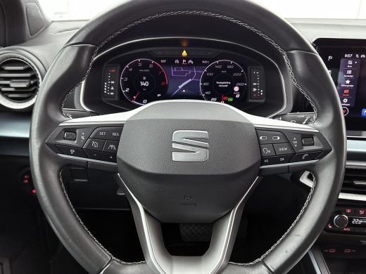 Seat Arona 1.0 TSI Xperience 111PK Automaat / Stoelverwarming / Airco-ecc. / 1/2 leder / Lmv.18" / Navigatie... ActivLease financial lease