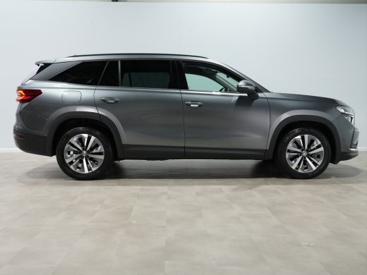 Skoda Kodiaq 1.5 TSI 150pk DSG MHEV First Ed. 7p. | Trekhaak | Navigatie | Camera | Stoelverw. 243 ActivLease financial lease