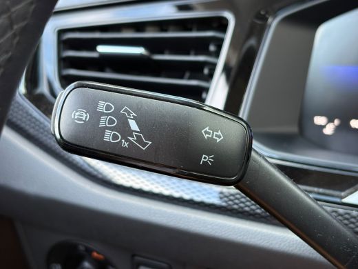 Volkswagen Polo 1.0 TSI 95 pk Life | Apple Carplay | Cruise control adaptief | Getint glas | ActivLease financial lease