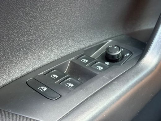 Volkswagen Polo 1.0 TSI 95 pk Life | Apple Carplay | Cruise control adaptief | Getint glas | ActivLease financial lease